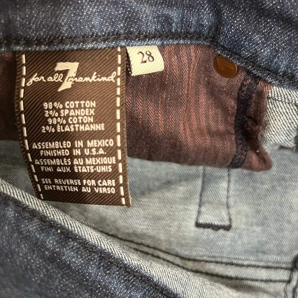 7 FOR ALL MANKIND Dark Blue Indigo Denim Shorts Size 28 - Picture 3 of 6